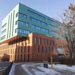 Façana principal, vistes cap a la ciutat