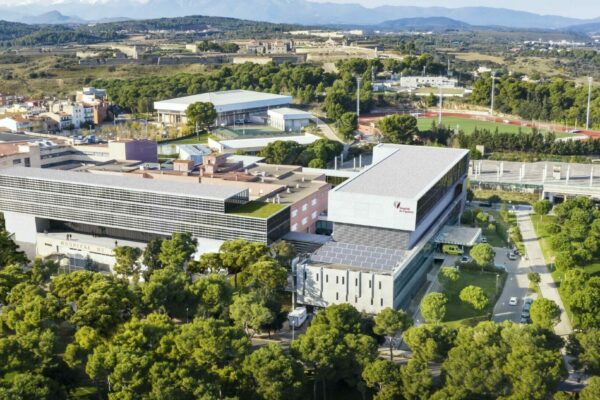 Vista aèria del complex hospitalari acabat.